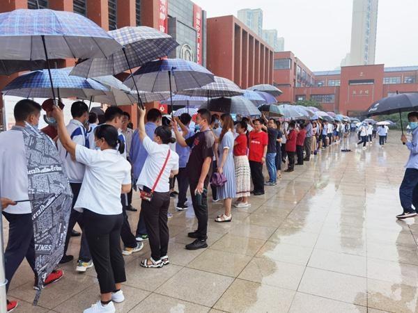 考生高考移民，即使收到大学录取通知书，也会被取消入学资格